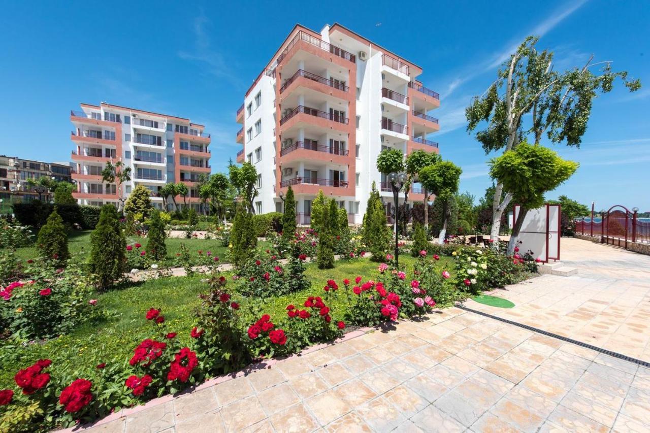 Gt Riviera Fort Beach Apartments رافدا المظهر الخارجي الصورة